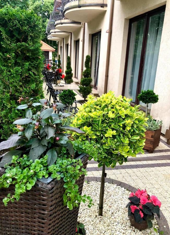 Na Bialej Apartment Rewal Bagian luar foto