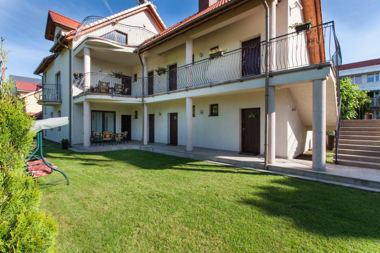 Na Bialej Apartment Rewal Bagian luar foto