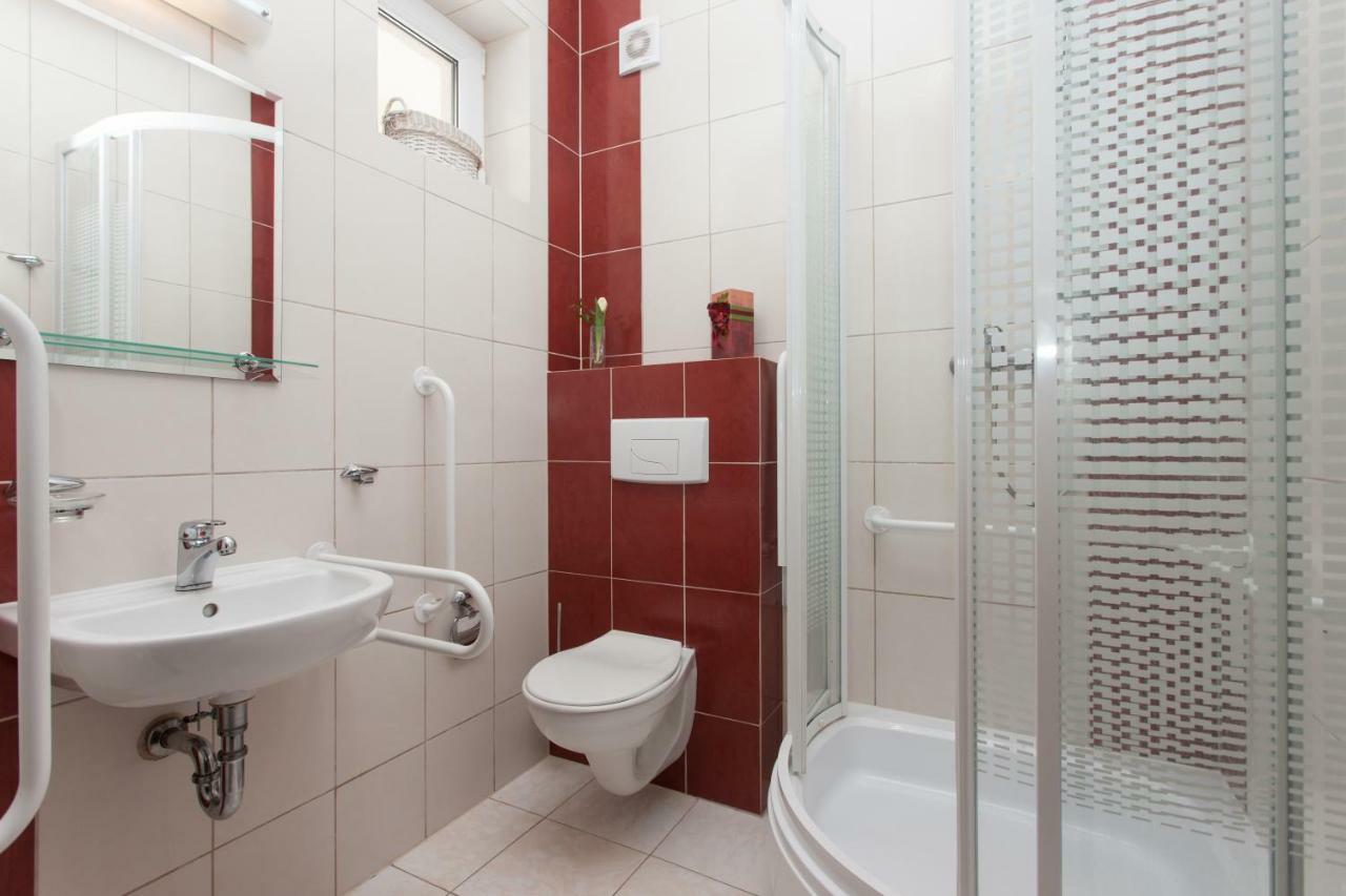 Na Bialej Apartment Rewal Bagian luar foto