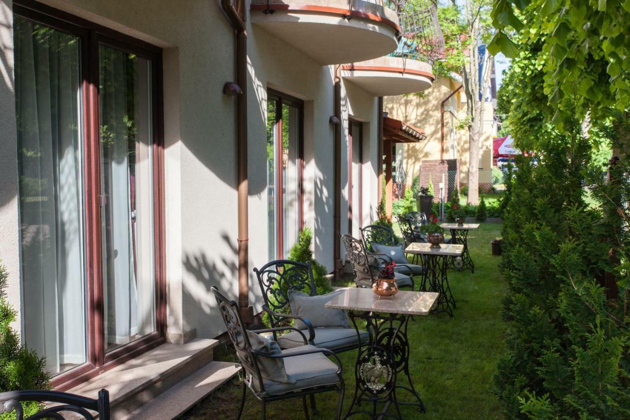 Na Bialej Apartment Rewal Bagian luar foto